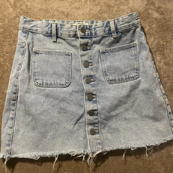 Zara Authentic Denim Skirt Womens Small Mini Jean TRF Raw Hem Buttons Pockets